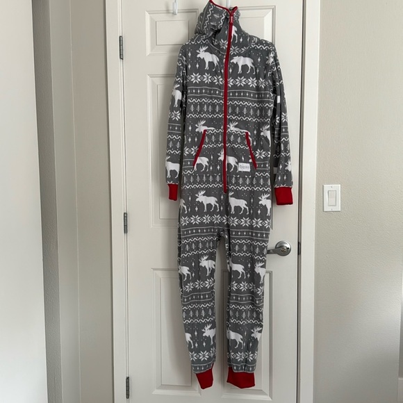 Tipsy Elves Men's Grey Moose Fair Isle Christmas Onesie Jumpsuit Size XS - NWOT - Picture 10 of 11